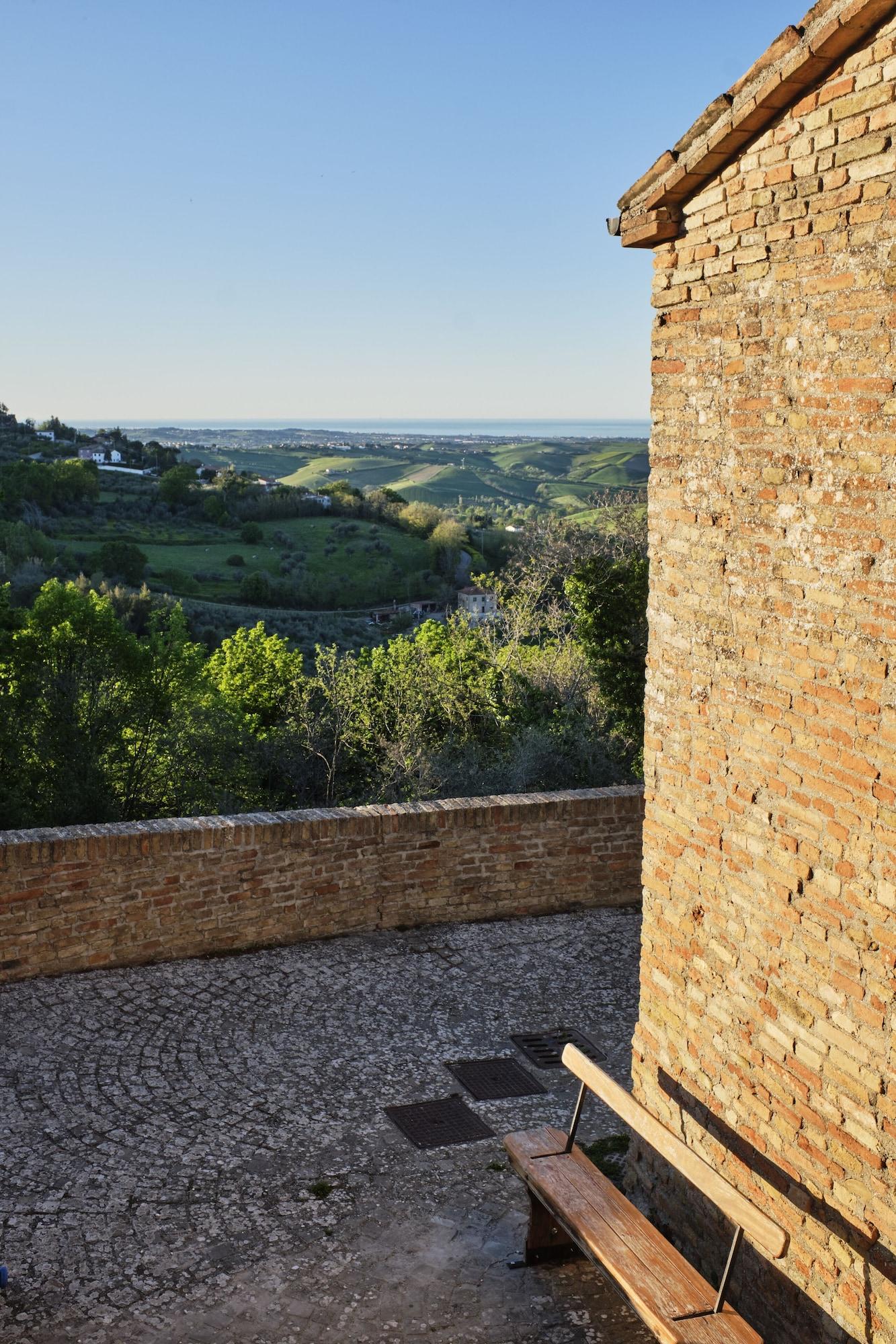 Castello Di Montegridolfo Spa Resort Экстерьер фото