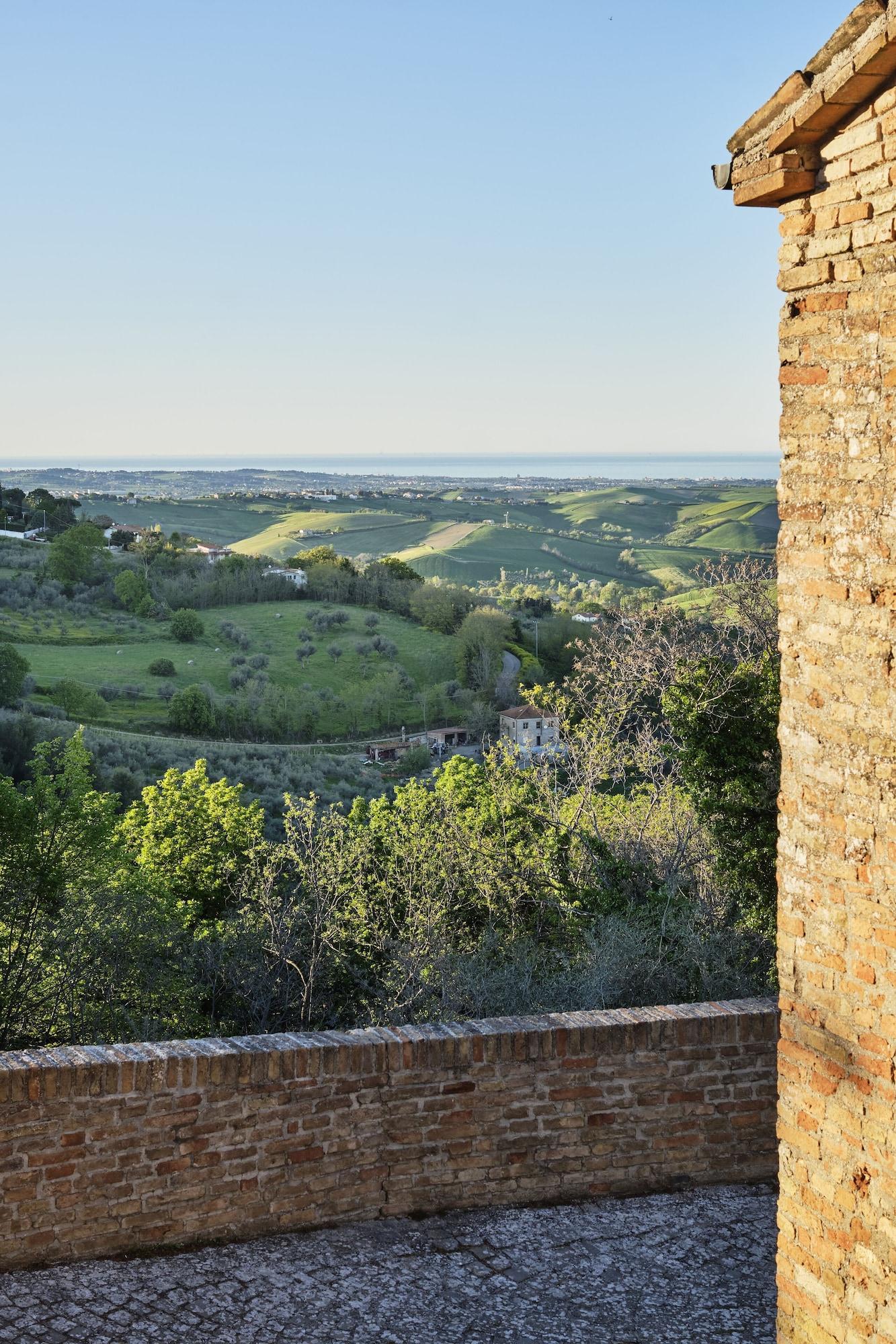 Castello Di Montegridolfo Spa Resort Экстерьер фото