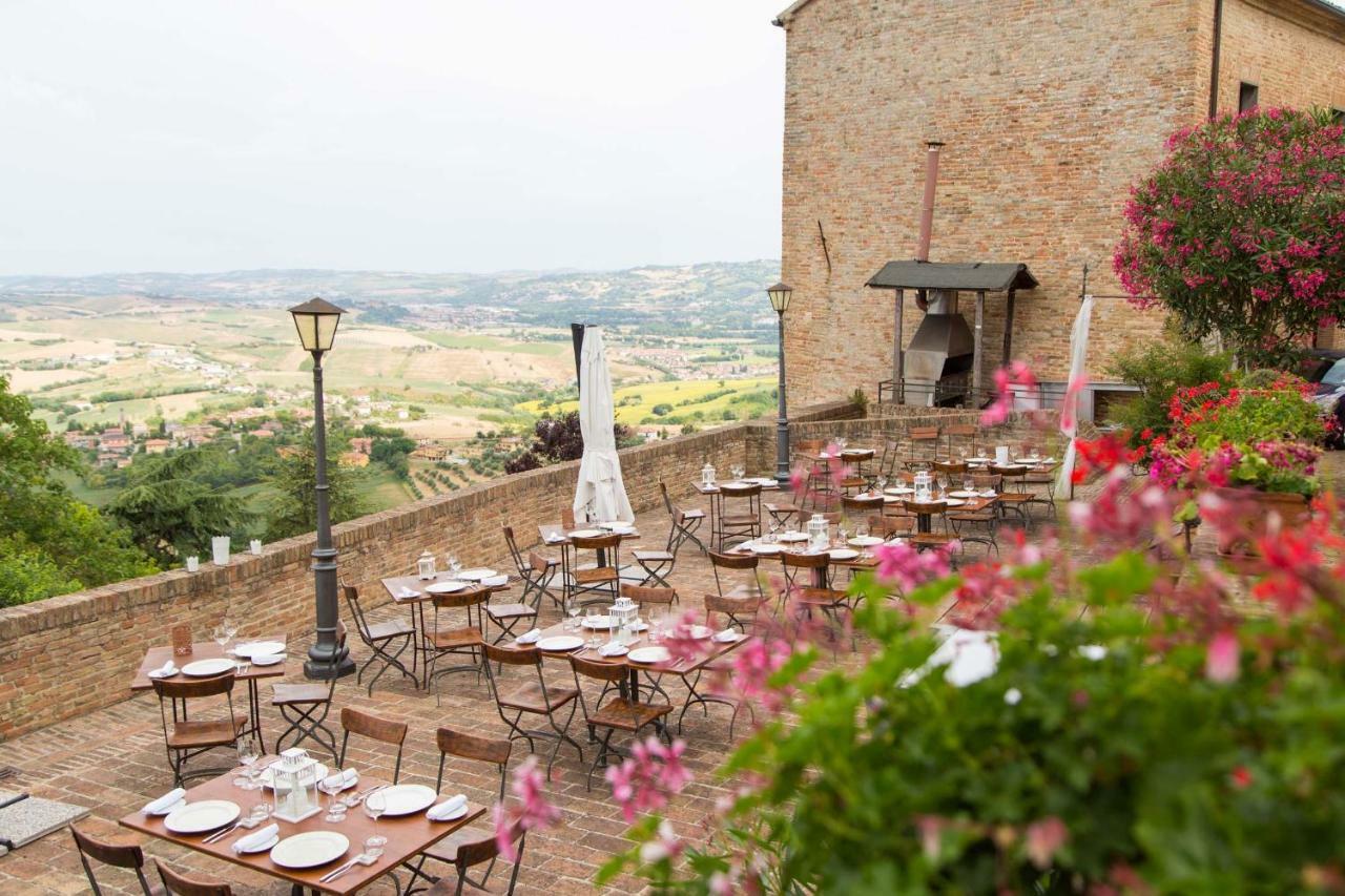Castello Di Montegridolfo Spa Resort Экстерьер фото